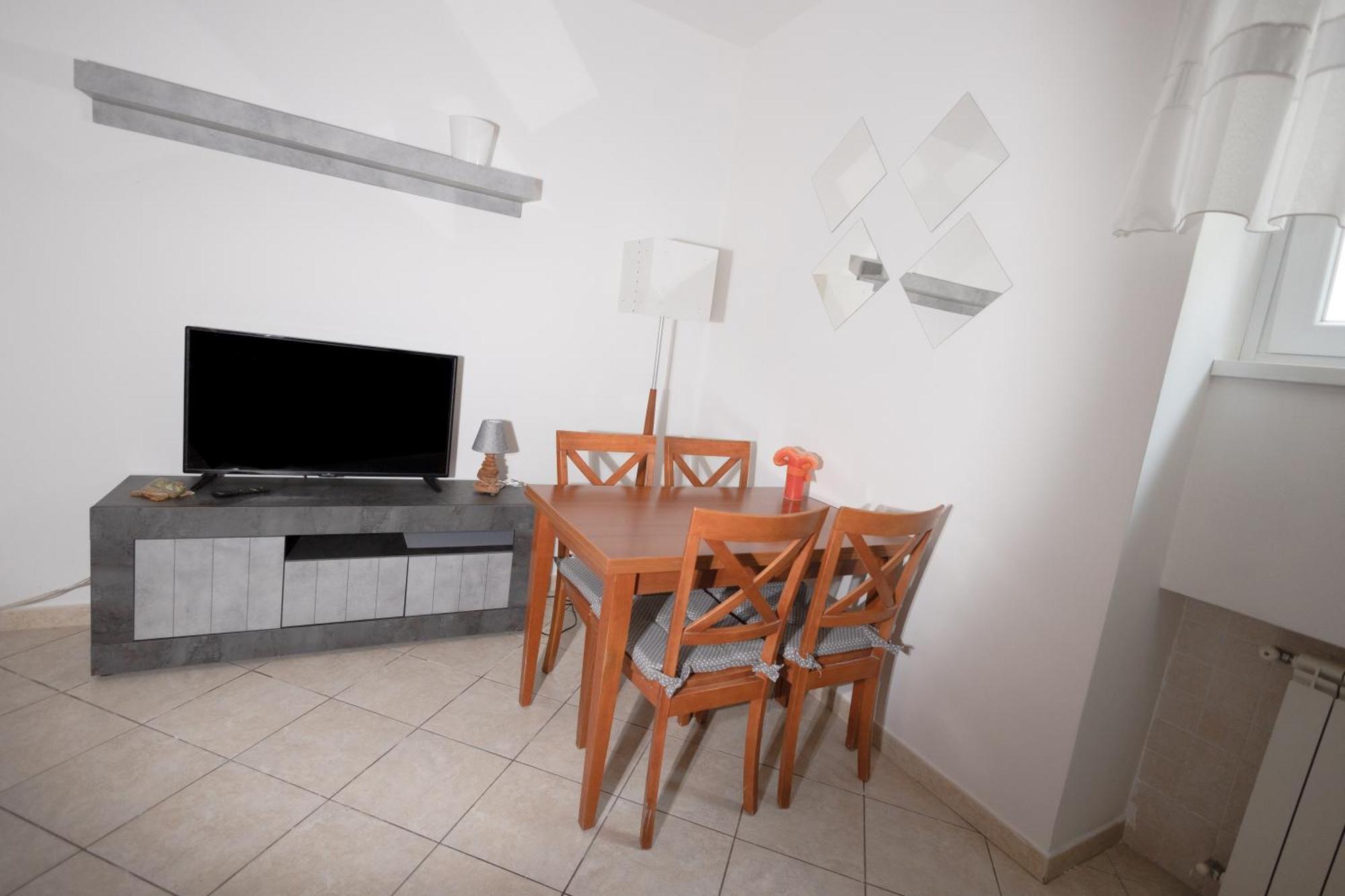 Delightful Apartment Close To The Center 리도디오스티아 외부 사진