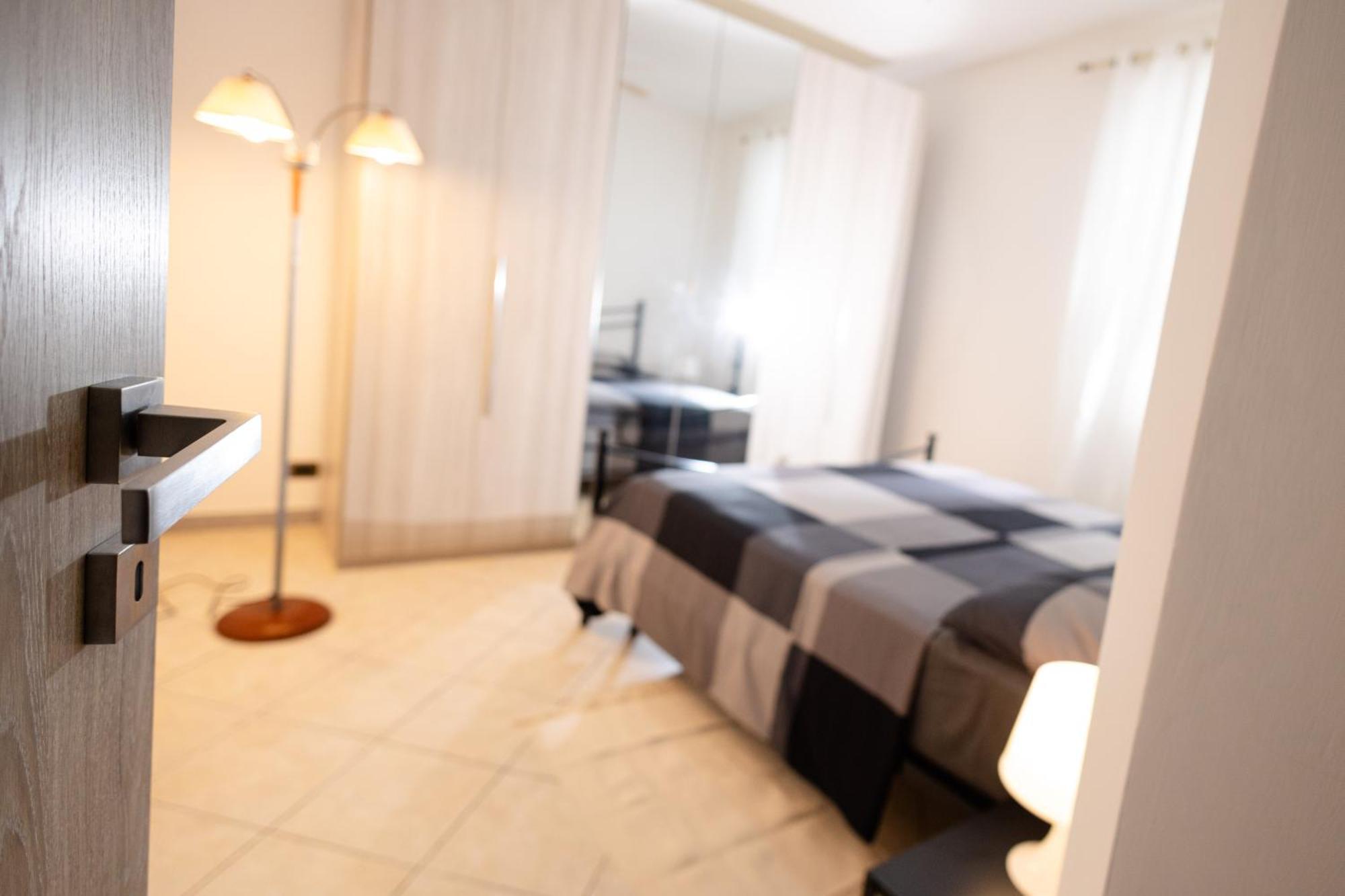Delightful Apartment Close To The Center 리도디오스티아 외부 사진